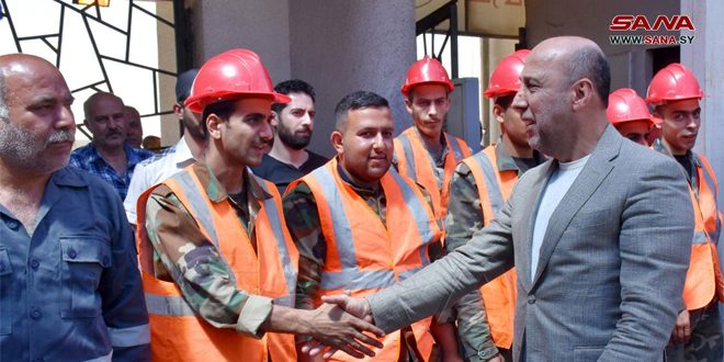 تجلیل از تلاشگران اطفای حریق پالایشگاه حمص..رئیس جمهور از تلاش های کارگران در انجام وظایف خود قدردانی کرد